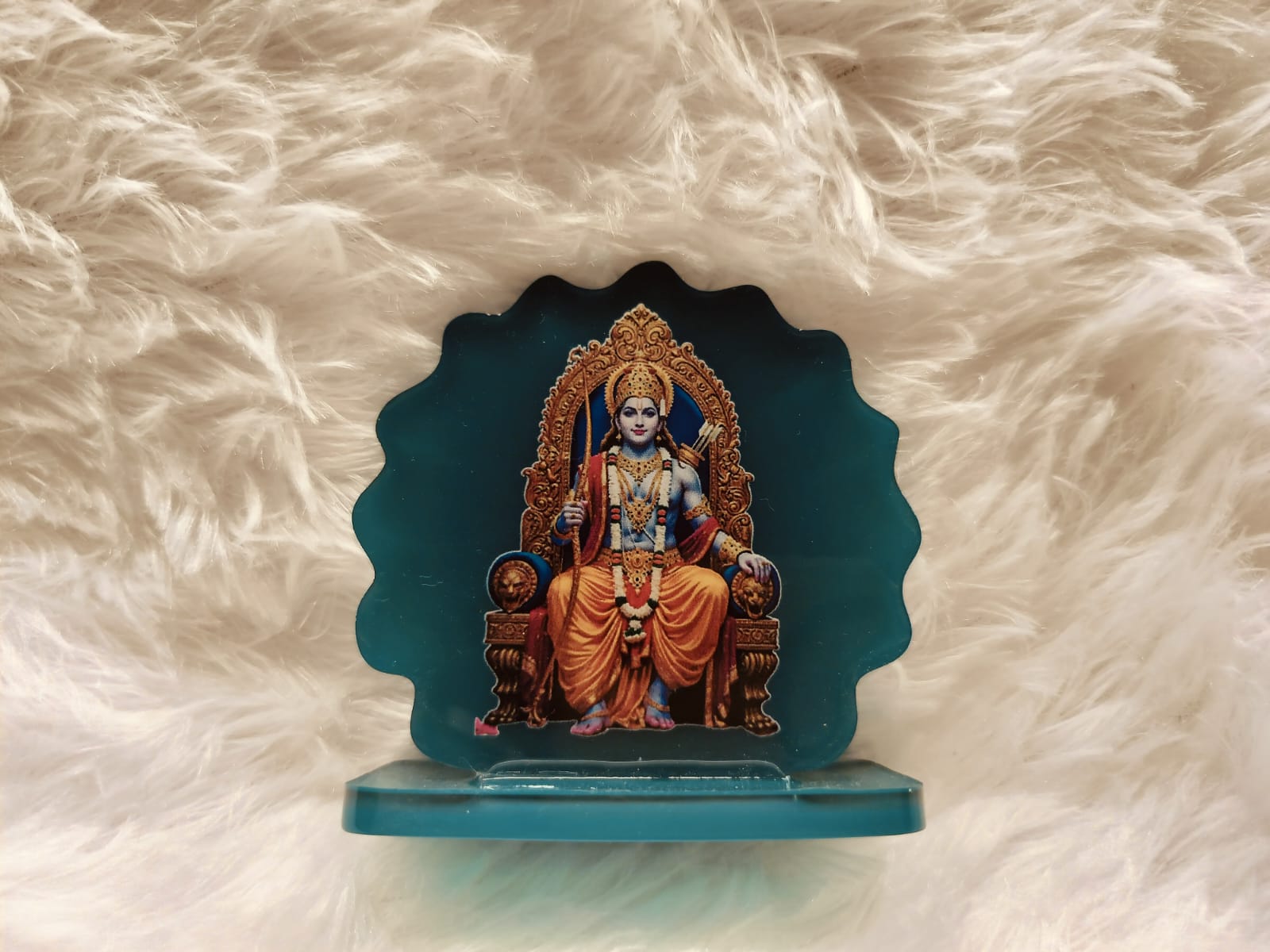 Resin dashboard stand