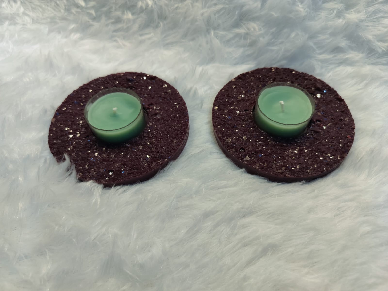 Resin tealight holder