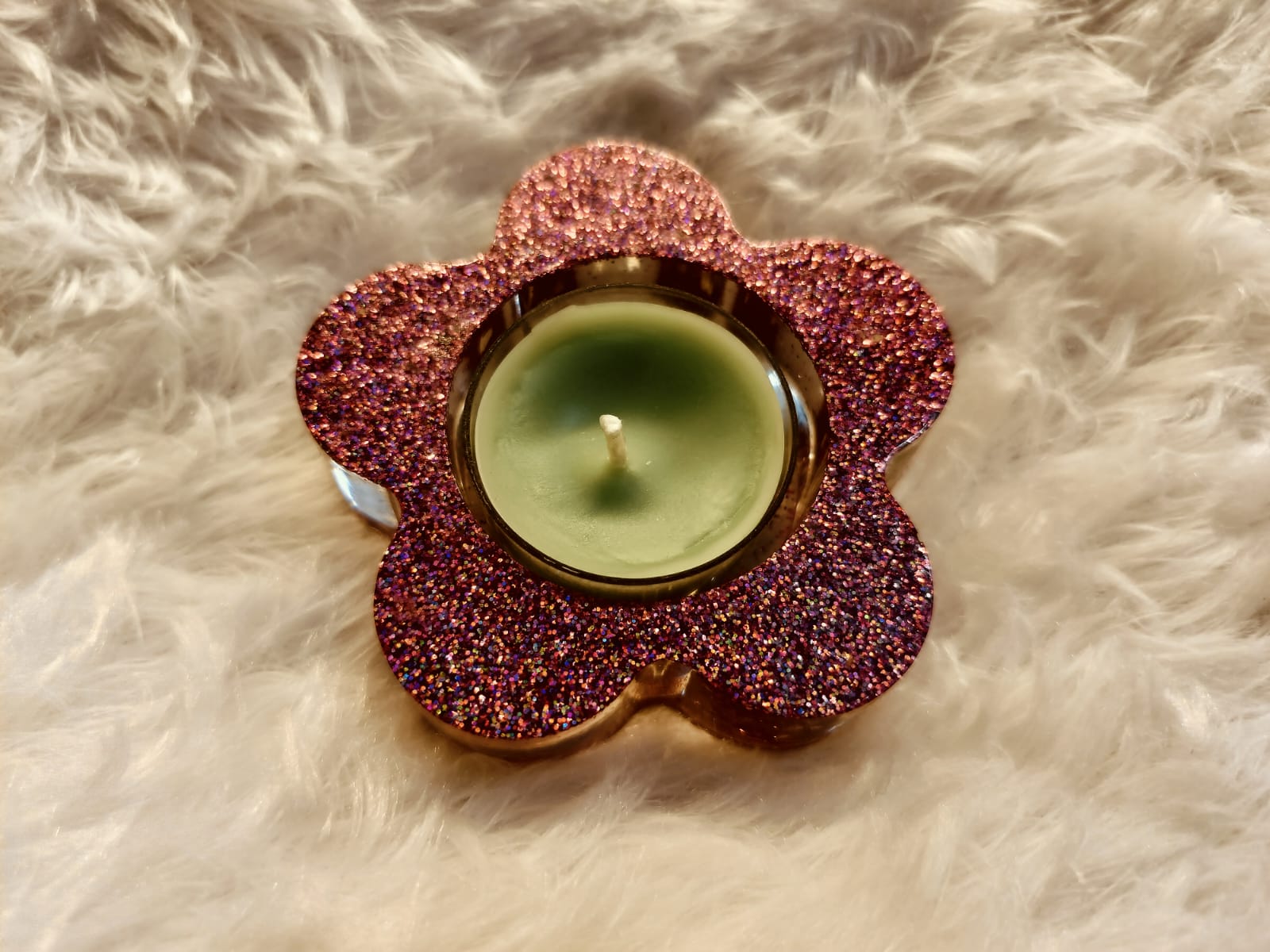 Resin tealight holder